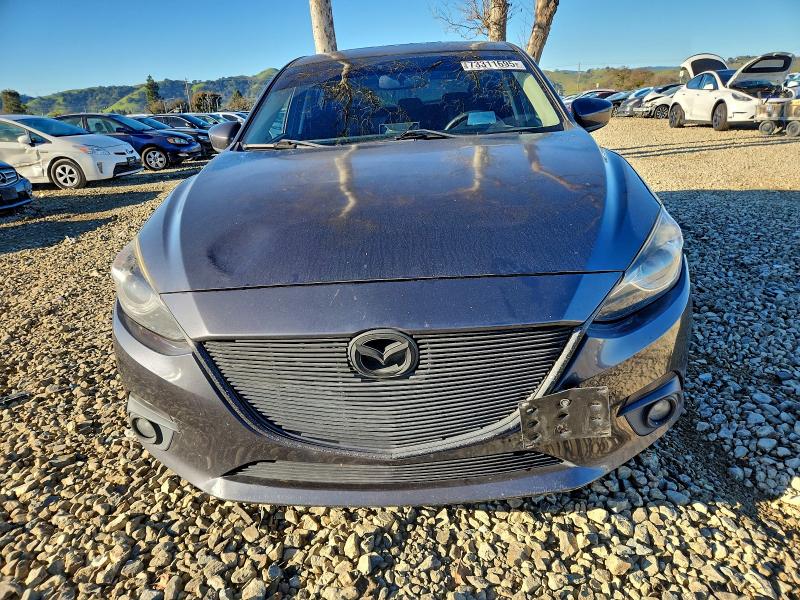 Фото 5 - MAZDA 3