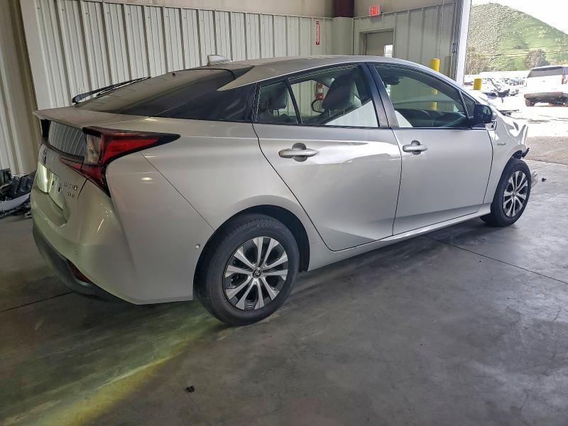 Фото 3 - TOYOTA PRIUS