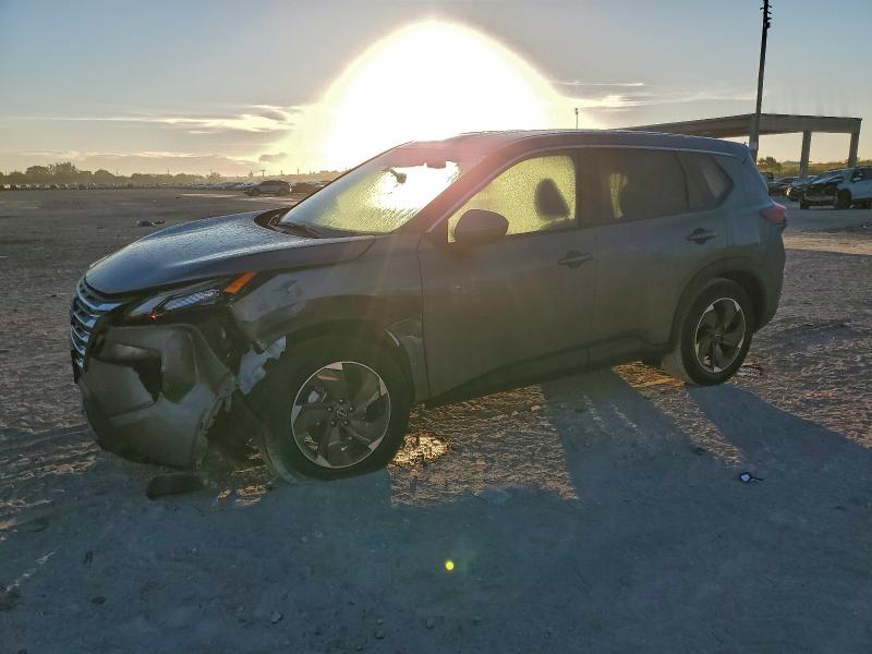 Фото 1 - NISSAN ROGUE