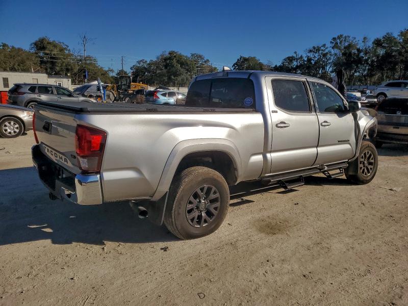 Фото 3 - TOYOTA TACOMA