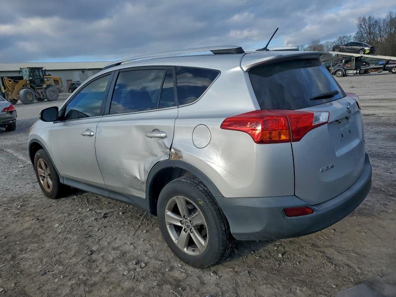 Фото 2 - TOYOTA RAV4