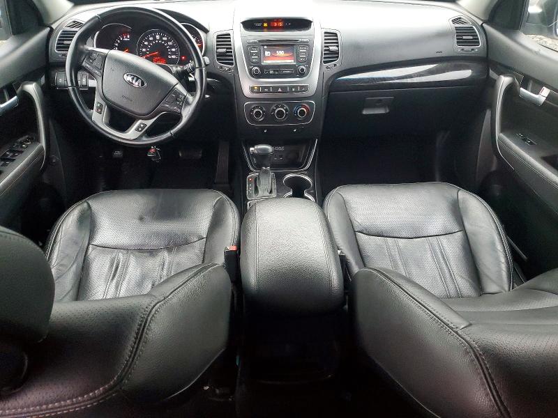 Фото 8 - KIA SORENTO