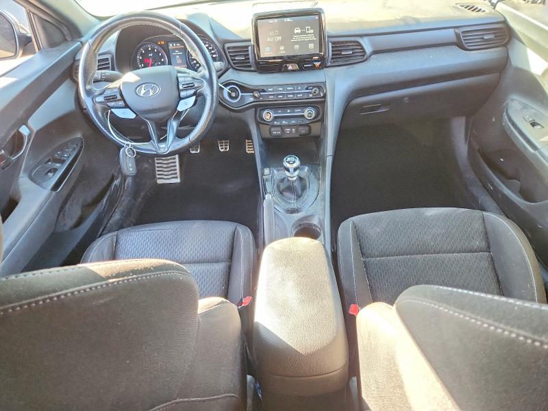 Фото 8 - HYUNDAI VELOSTER