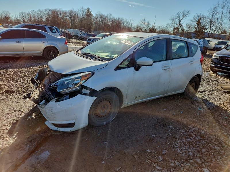 Фото 1 - NISSAN VERSA