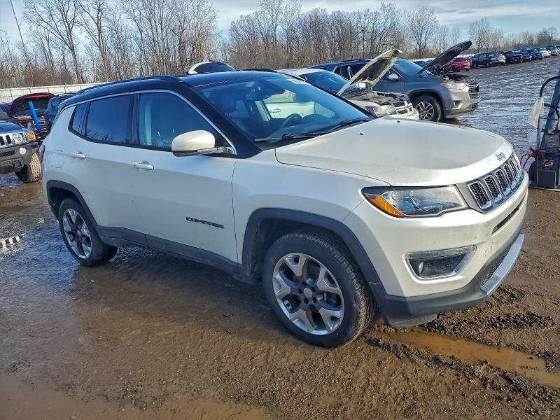 Фото 4 - JEEP COMPASS