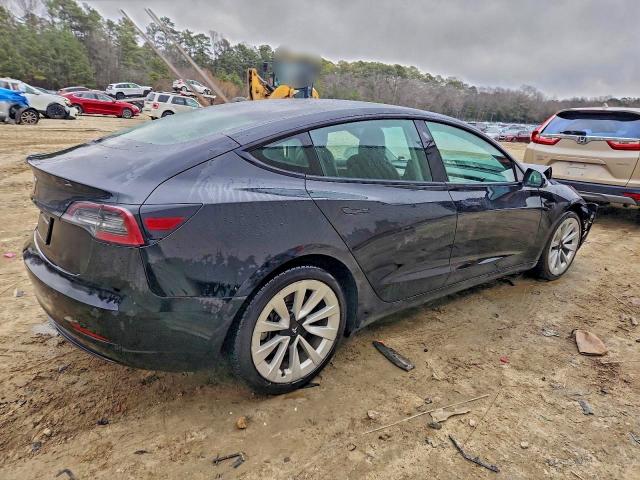 Фото 3 - TESLA MODEL 3