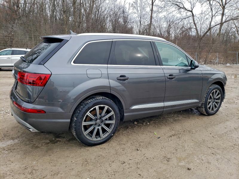 Фото 3 - AUDI Q7