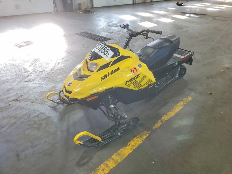 Фото 2 - SKI-DOO SNOWMOBILE