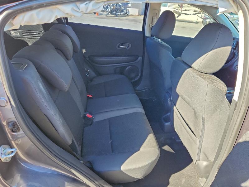 Фото 10 - HONDA HR-V