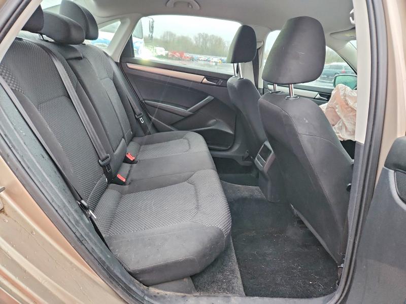 Фото 10 - VOLKSWAGEN PASSAT