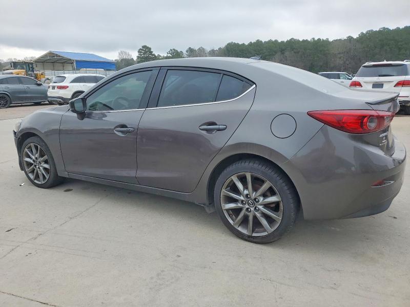 Фото 2 - MAZDA 3