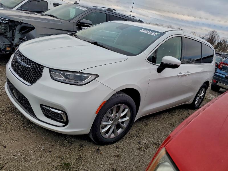 Фото 1 - CHRYSLER PACIFICA