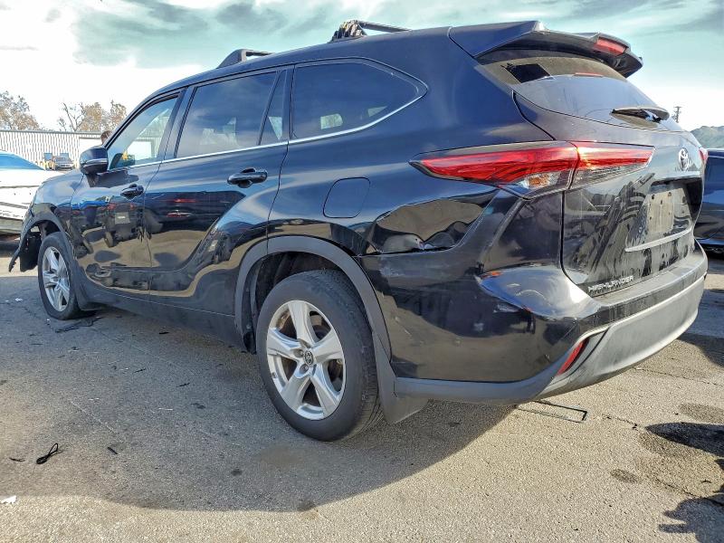 Фото 2 - TOYOTA HIGHLANDER