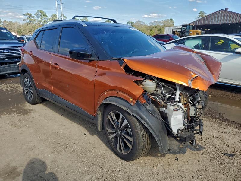 Фото 4 - NISSAN KICKS