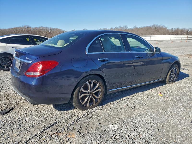 Фото 3 - MERCEDES-BENZ C-CLASS