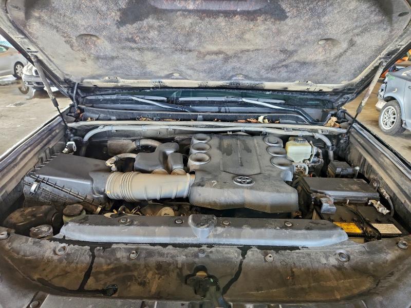 Фото 12 - TOYOTA 4RUNNER