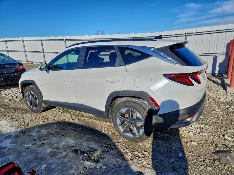 Фото 2 - HYUNDAI TUCSON