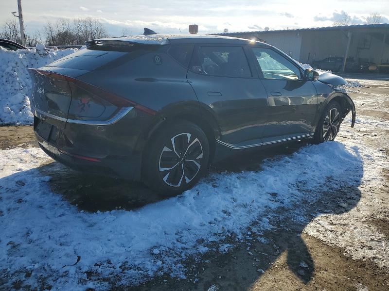 Фото 3 - KIA EV6 LIGHT