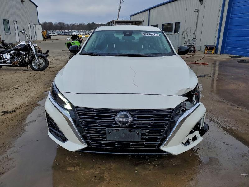 Фото 5 - NISSAN ALTIMA