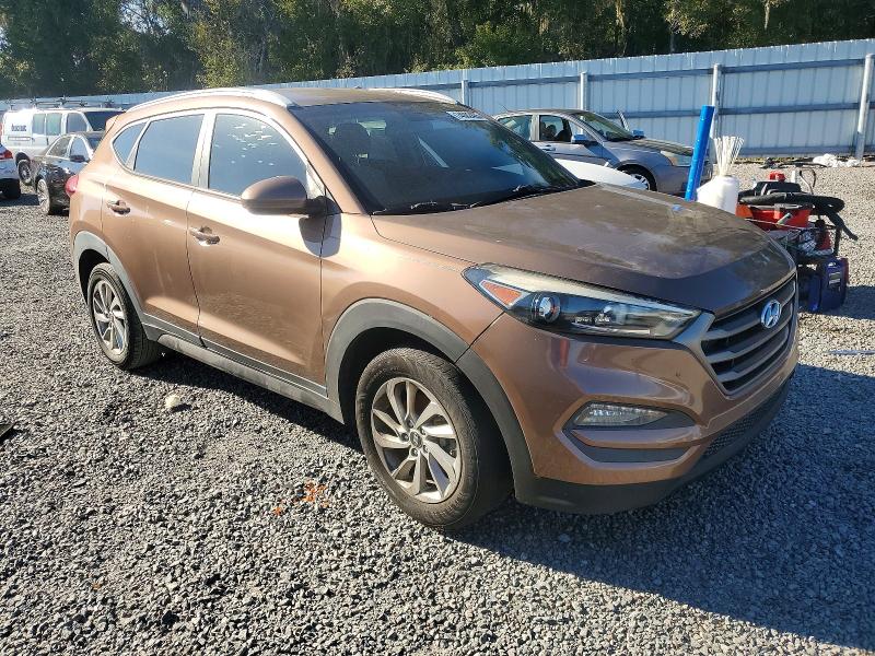 Фото 4 - HYUNDAI TUCSON