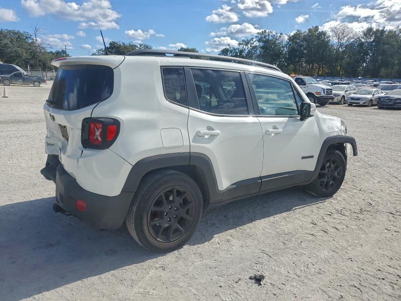 Фото 3 - JEEP RENEGADE
