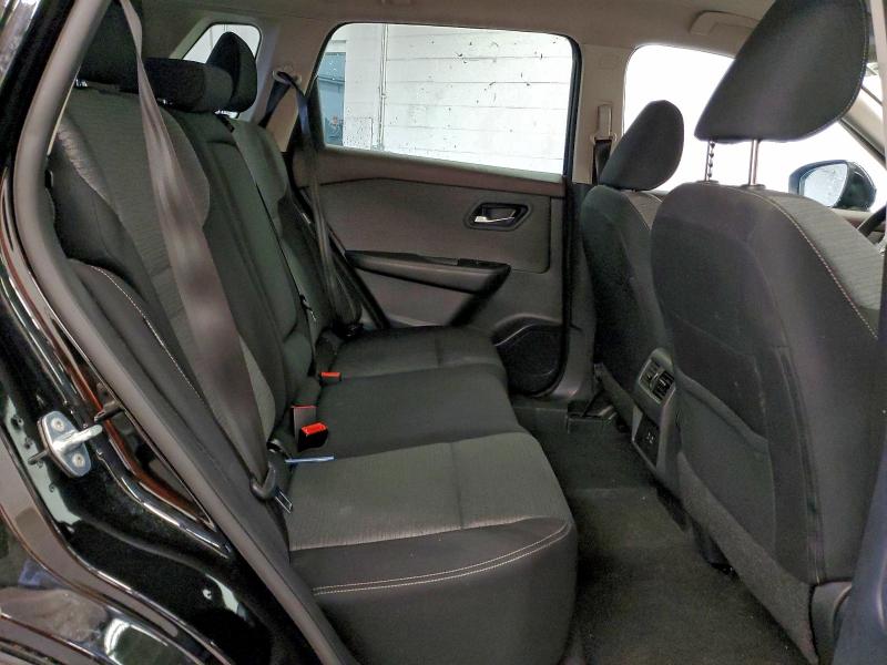 Фото 11 - NISSAN ROGUE