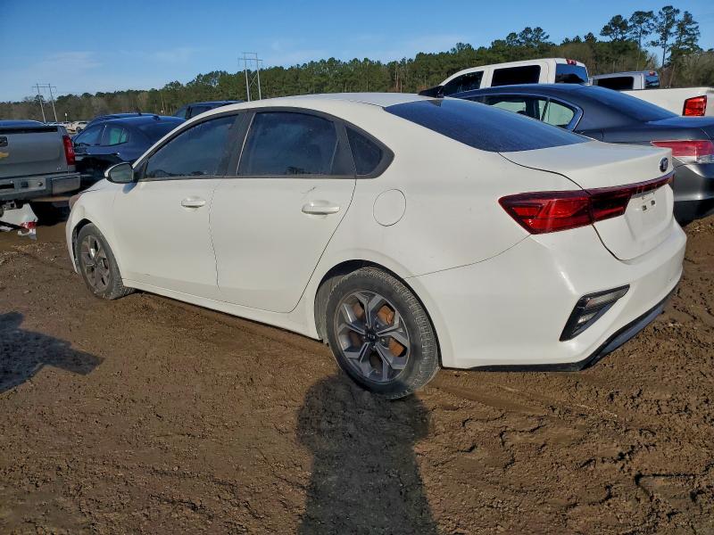 Фото 2 - KIA FORTE