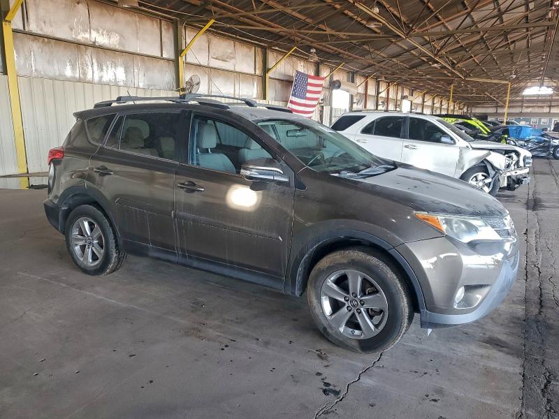 Фото 4 - TOYOTA RAV4