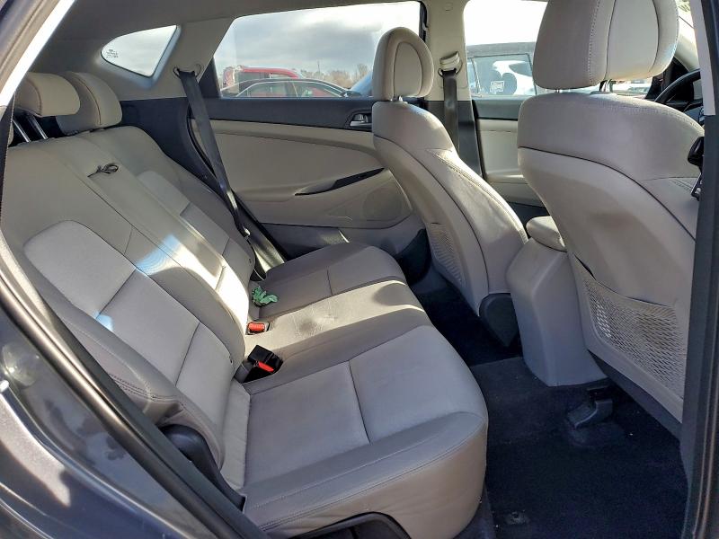 Фото 10 - HYUNDAI TUCSON