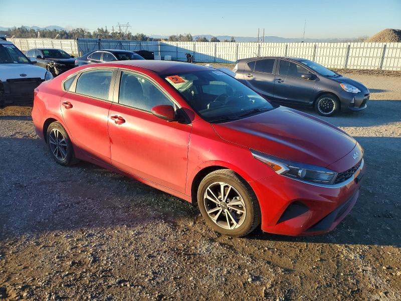 Фото 4 - KIA FORTE