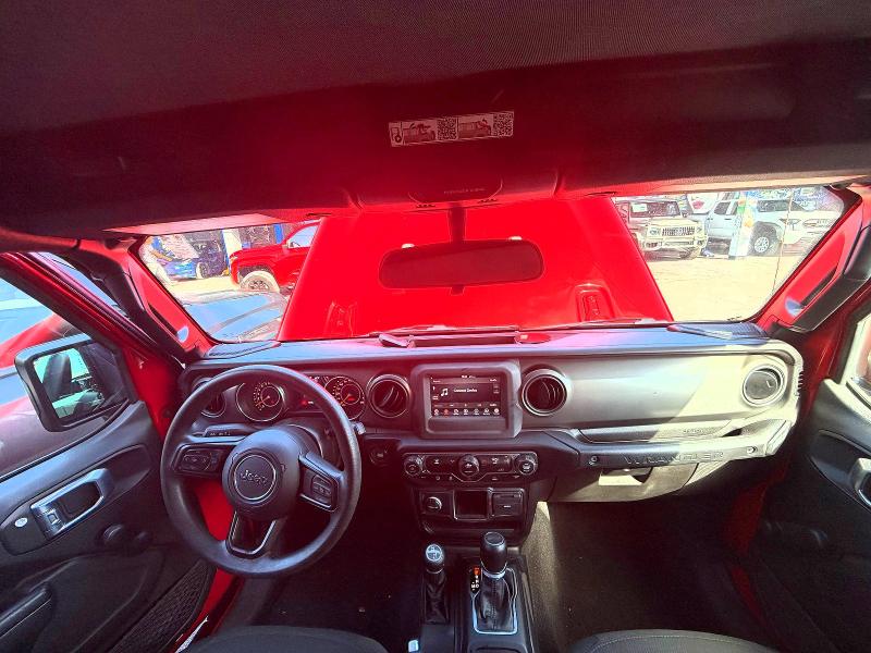 Фото 9 - JEEP WRANGLER