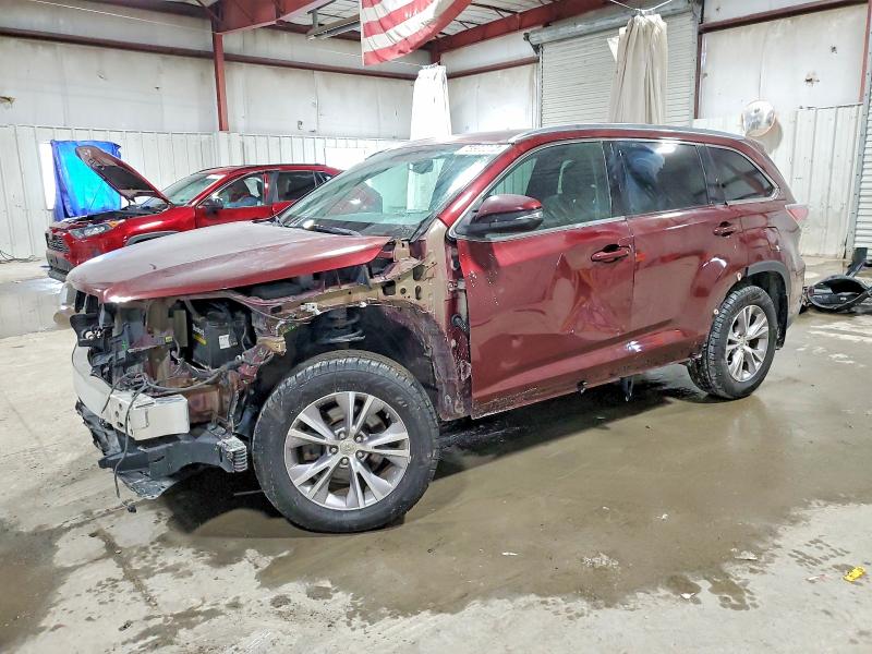 Фото 1 - TOYOTA HIGHLANDER