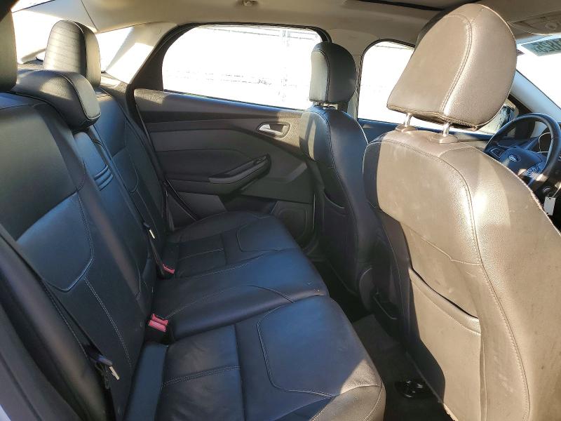 Фото 10 - FORD FOCUS