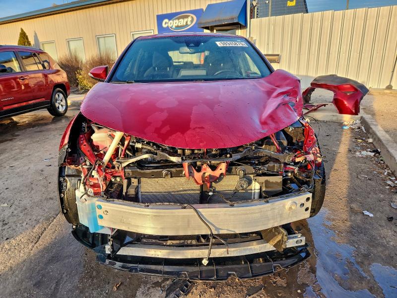 Фото 5 - TOYOTA C-HR