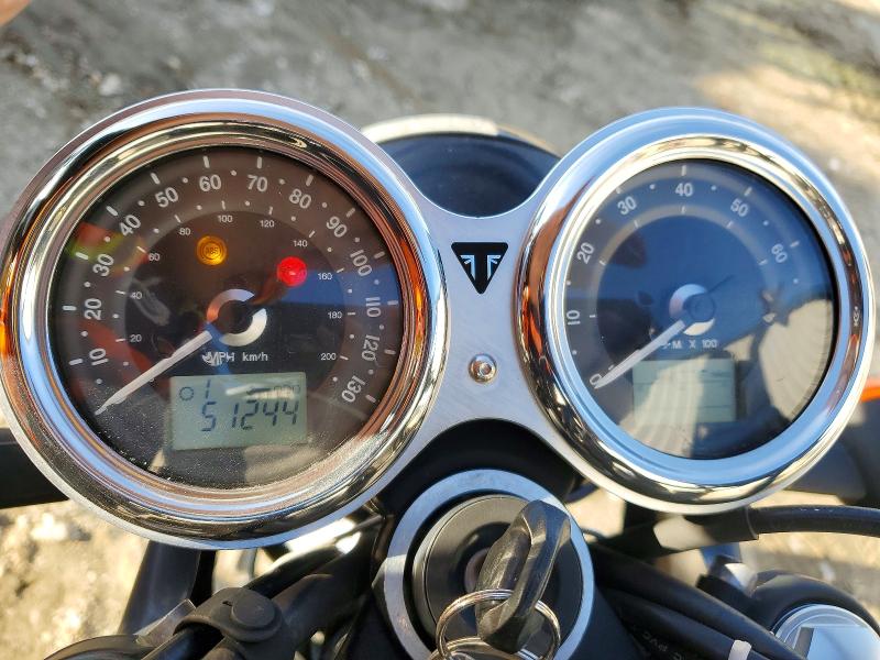 TRIUMPH BONNEVILLE 2020