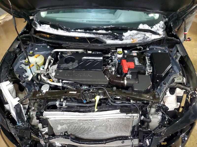 Фото 12 - NISSAN ROGUE