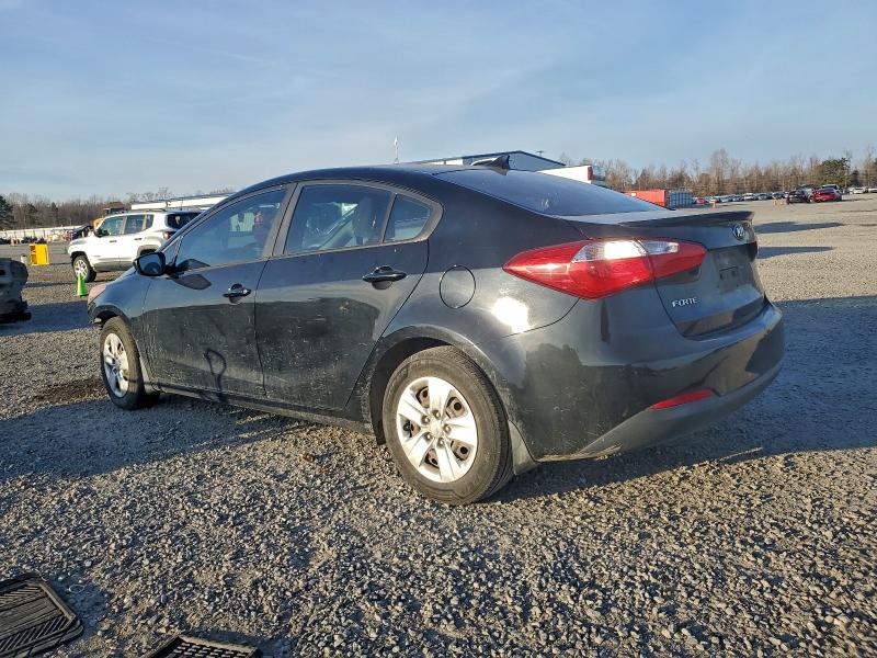 Фото 2 - KIA FORTE