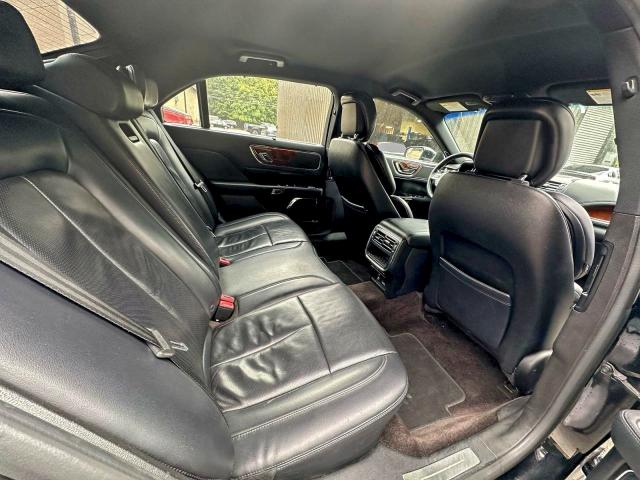 LINCOLN CONTINENTL 2018 VIN 1LN6L9HK0J5602697