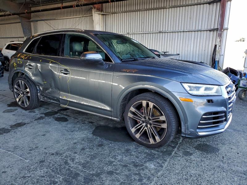 Фото 4 - AUDI SQ5