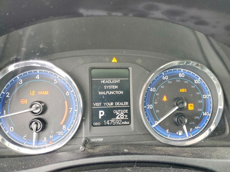 Фото 9 - TOYOTA COROLLA