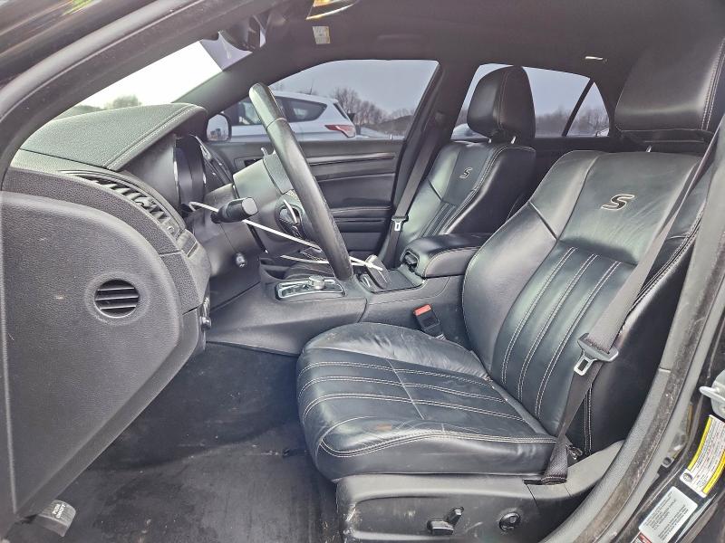 Фото 7 - CHRYSLER 300