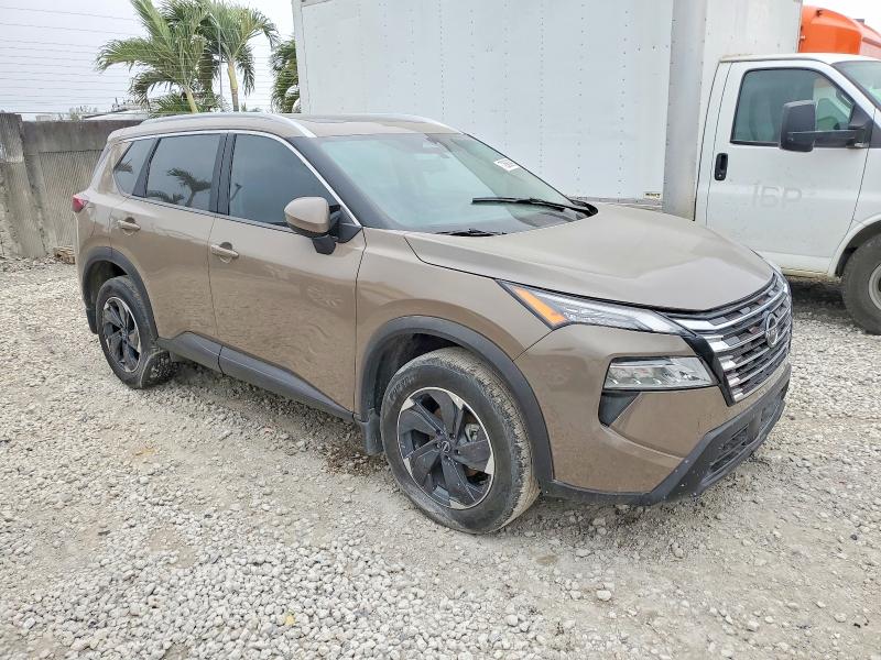 Фото 4 - NISSAN ROGUE