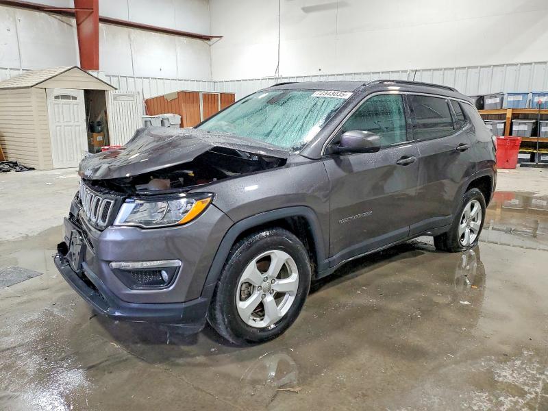 Фото 1 - JEEP COMPASS