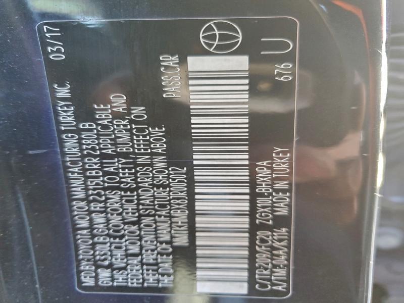 Фото 12 - TOYOTA C-HR