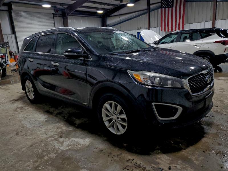 Фото 4 - KIA SORENTO