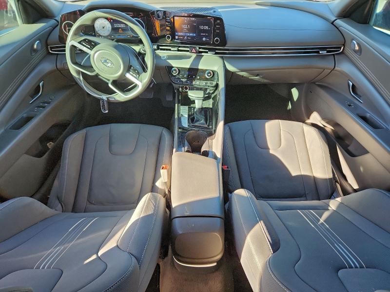 Фото 8 - HYUNDAI ELANTRA