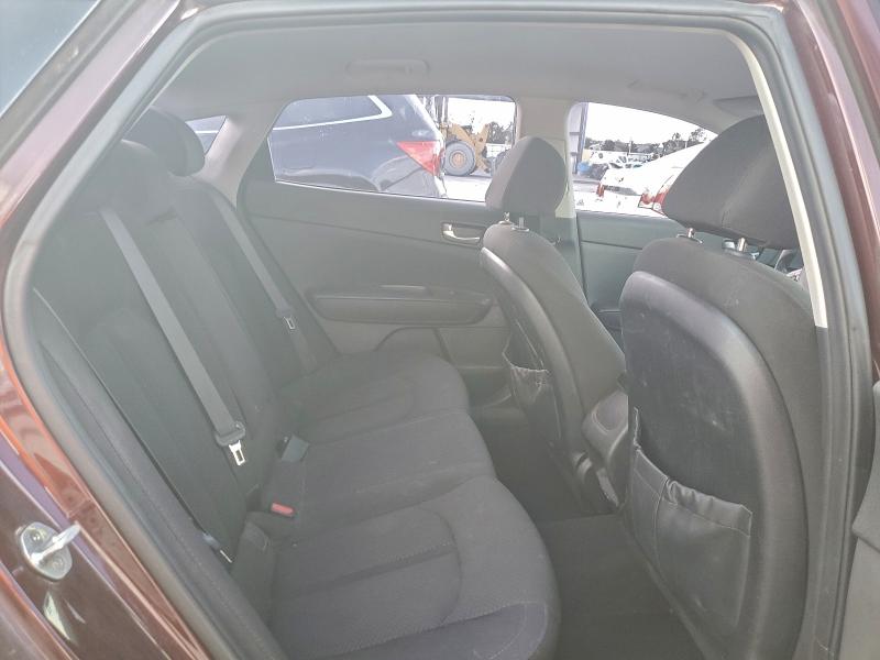 Фото 10 - KIA OPTIMA