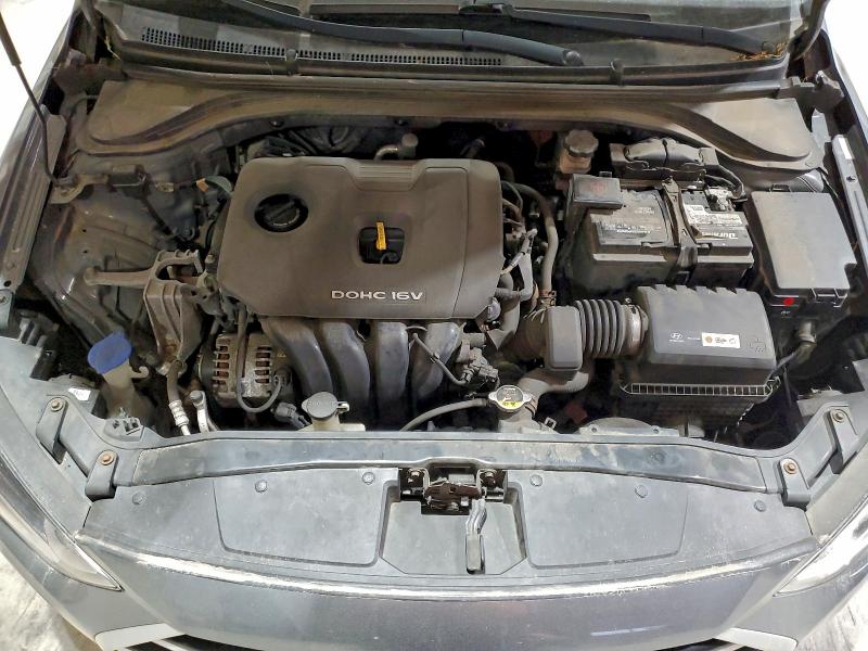 Фото 11 - HYUNDAI ELANTRA