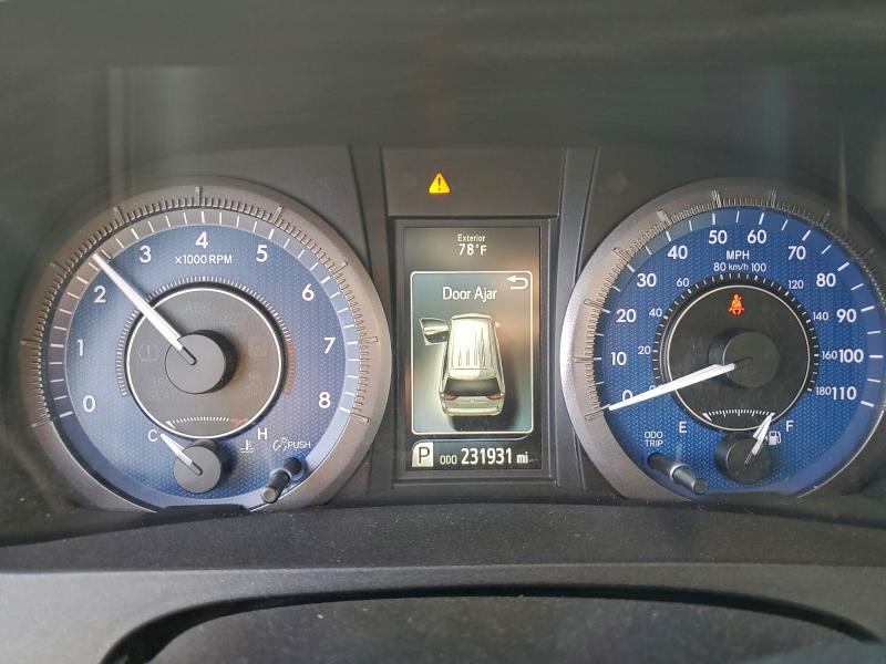 Фото 9 - TOYOTA SIENNA