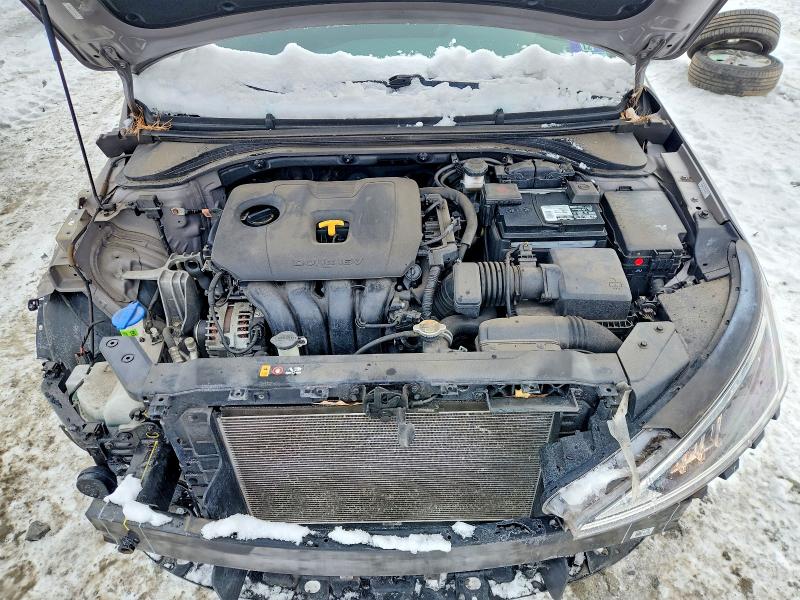 Фото 11 - HYUNDAI ELANTRA